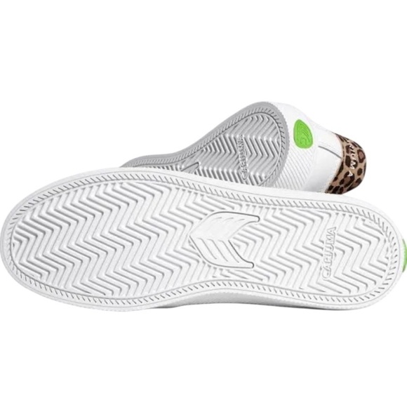 NIB Cariuma Salvas White Smooth Leather/Leopard Sneaker - Women’s 10.5/Men’s 9 - Picture 3 of 14